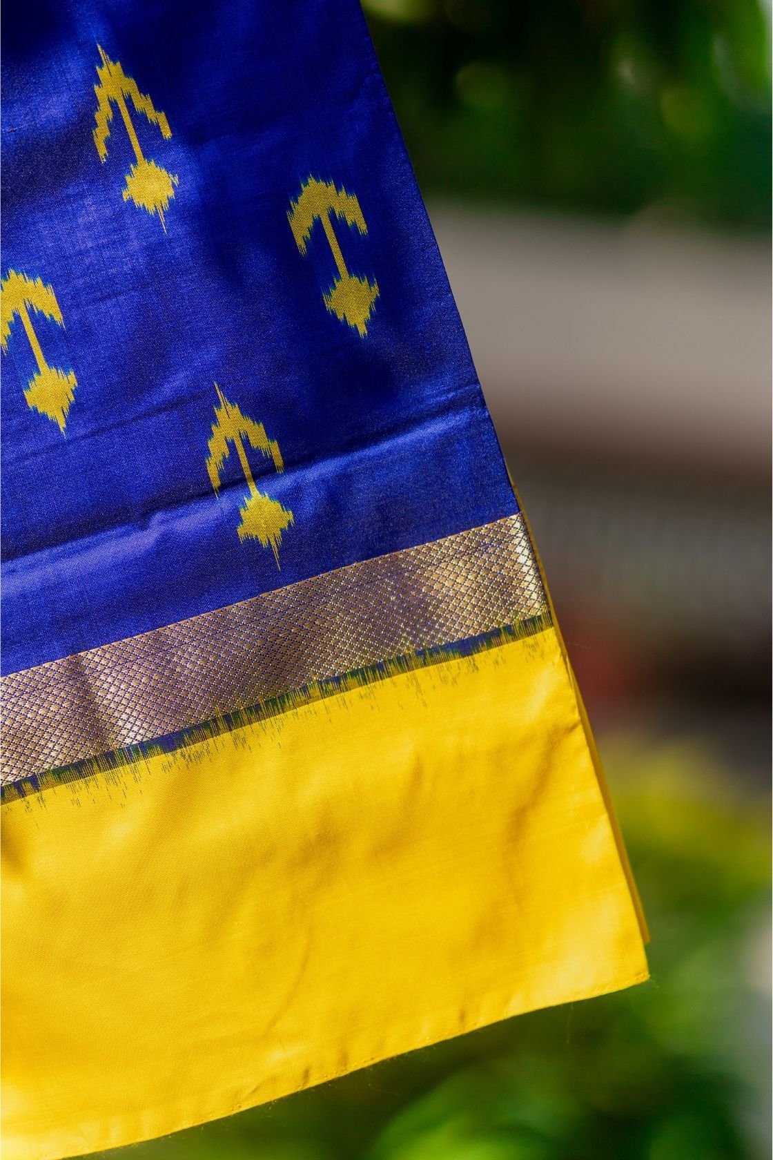 Sapphire Bloom Ikat Saree with Golden Radiance - Image 3