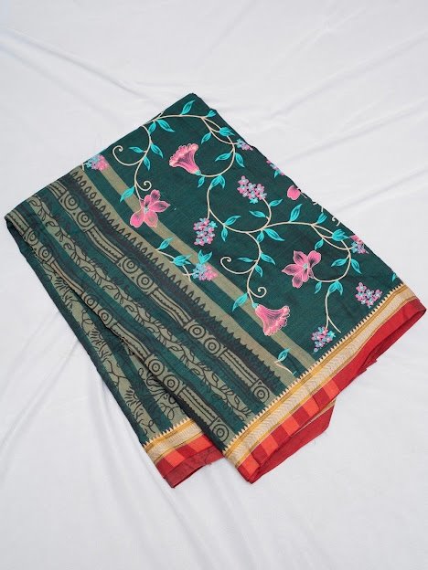 Emerald Bloom – Handwoven Narayanpet Cotton Saree - Image 3