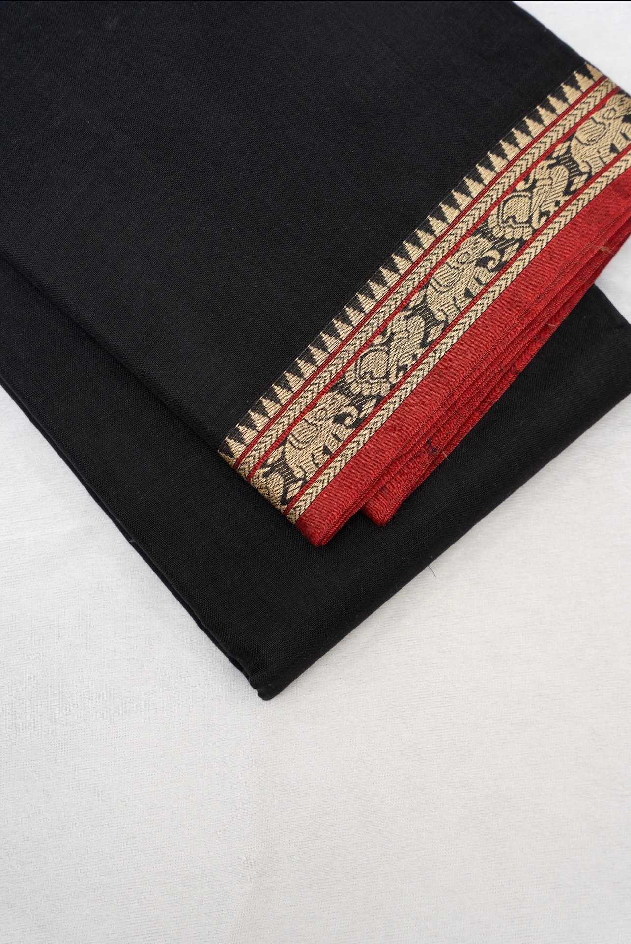 Midnight Ember – Handwoven Narayanpet Cotton Saree - Image 3